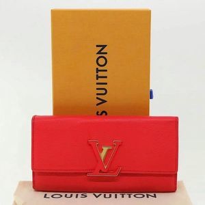 Louis Vuitton Red Capucines Taurillon Leather Vintage Wallet